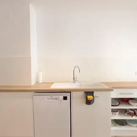 Les Appts D'albertine - T3 Climatisé à 200m Des Plages, Centre-ville Et Gare - Parking Privé Inclus Appartement Antibes