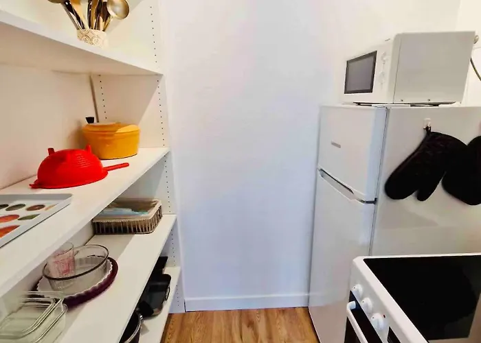 Appartement Les Appts D'albertine - T3 Climatisé à 200m Des Plages, Centre-ville Et Gare - Parking Privé Inclus Antibes